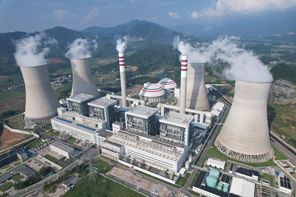 圖為廣東清遠(yuǎn)電廠4臺(tái)百萬千瓦超超臨界二次再熱機(jī)組全貌